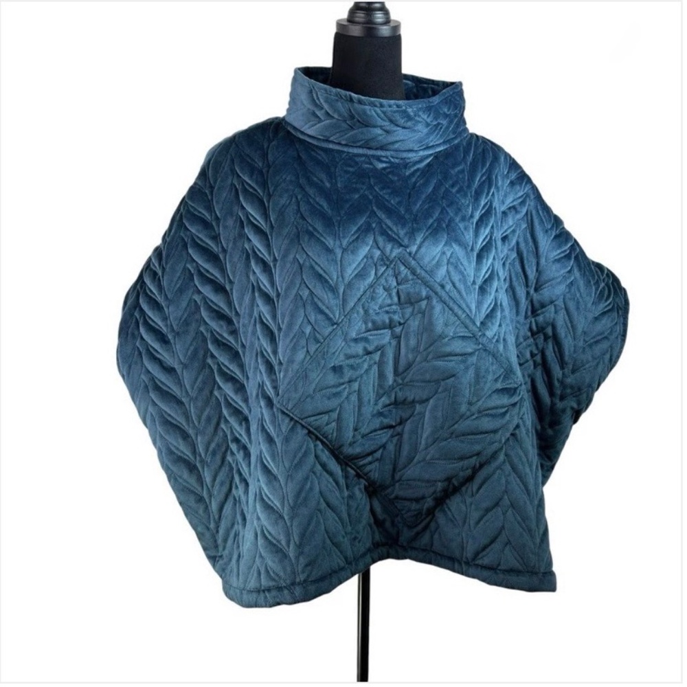 NWT World Market Teal Blue Quilted Velour Funnel Neck Lounge Poncho Cape Top S/M